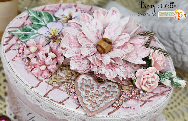 "You Are in My Heart" Altered Mixed Media Box by Tracey Sabella for Studio75 February 2019 Challenge #studio75 #littlebirdiecrafts #49andmarket 49andmarketflowers #finnabair #finnabairproducts #primamarketing #prills #thecraftersworkshopstencils #helmar #thermoweb #mixedmedia #mixedmediaart #mixedmediabox #alteredbox #mixedmediaartist #shabbychic #shabby #shabbychiclover #shabbychicbox #papercrafting #chipboard #altered #homedecor #handcrafted #handmade ⠀