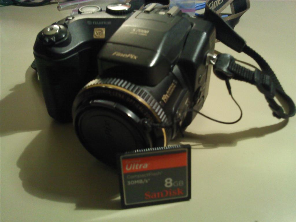 Using an 8GB CF Card in a Fujifilm S7000