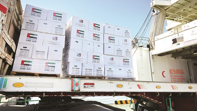 Transferring aid donated by the UAE to Bakool Province in South West State
