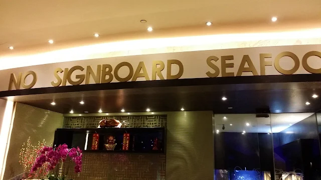 Singapore-No Signboard Seafood At Esplanade