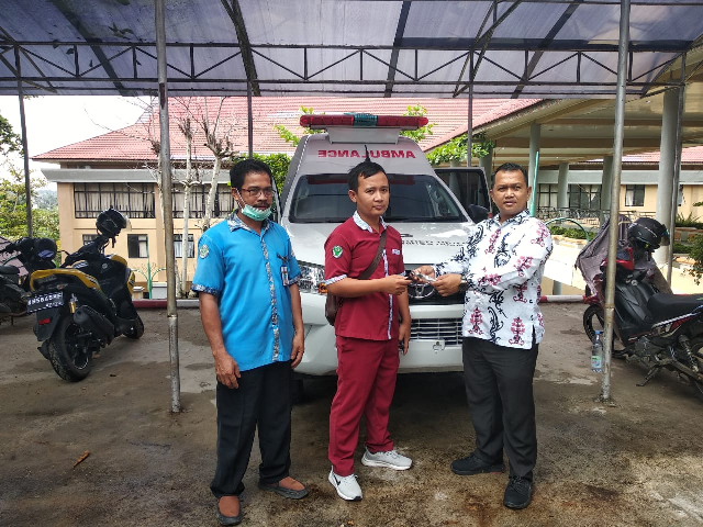 Ambulans Untuk Merujuk Pasien Dugaan COVID-19