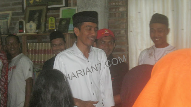 Capres PDIP Jokowi  “Blusuk’an” Di Kota Salatiga