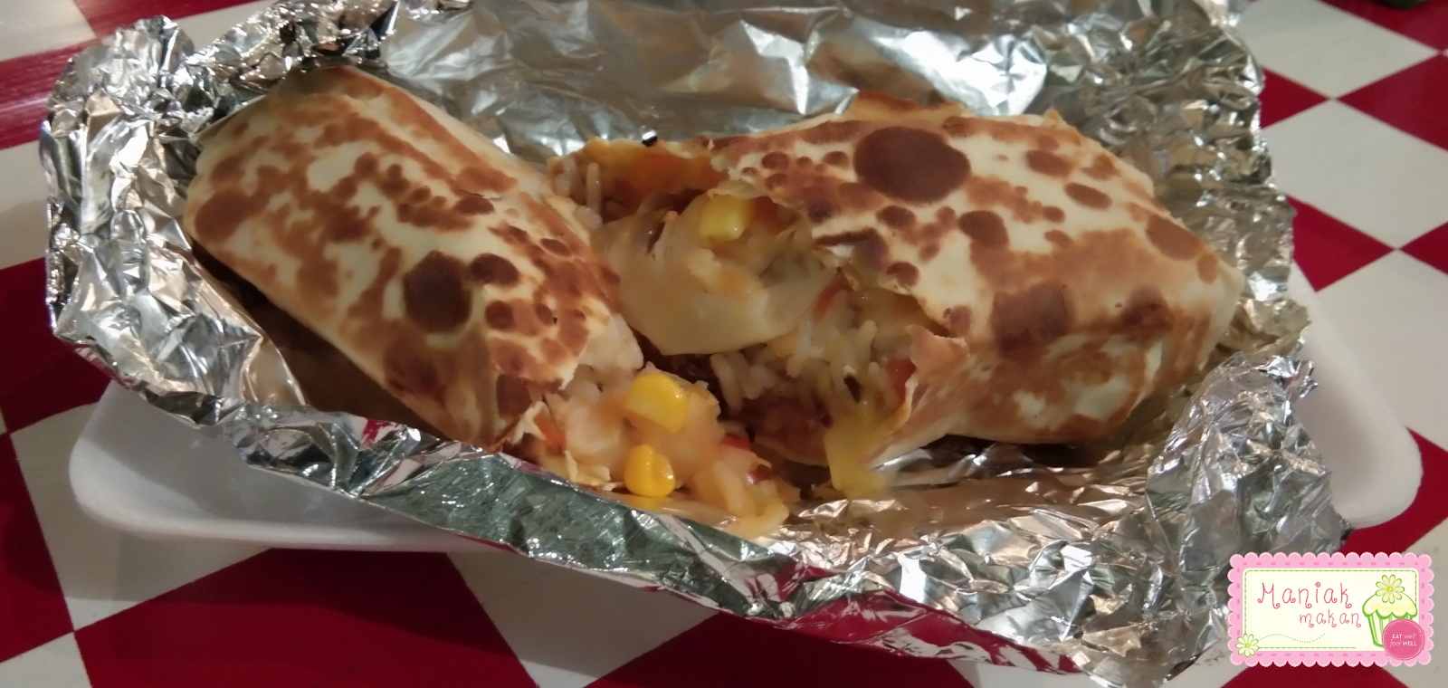  karena saya mau ngereview tentang menu yang terkenal banget di negara ini Lambada Burrito, Solo