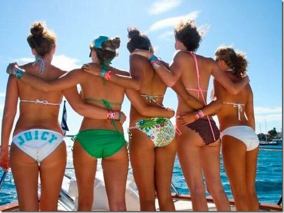 Hot-girls-yachts-13