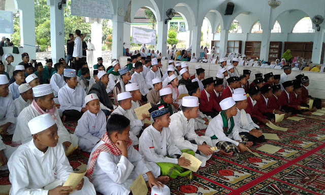 Memperingati Hari Santri Nasional  "Bersama Santri Membangun Negeri".