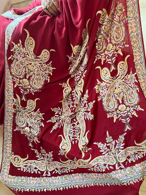 Unraveling the Timeless Beauty of Kashmiri Hand-Embroidered Aari Work Saree