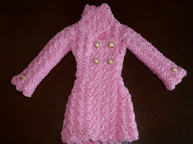 Vestido Ou Casaco de Crochê Para Bonecas Barbie  Criado Por Pecunia MillioM