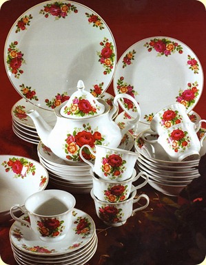 Red Rose Teaset