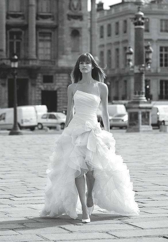  Simple Wedding Dress with Glorious Ruffles