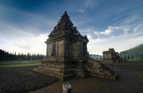 Candi Arjuna di Dieng