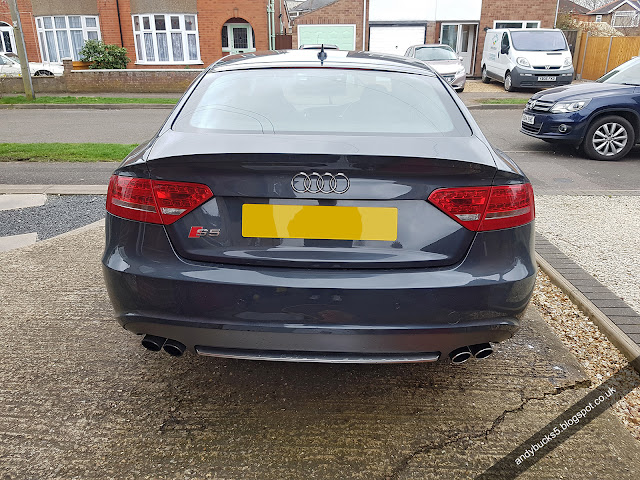 Audi S5 quad exhausts one side cleaned