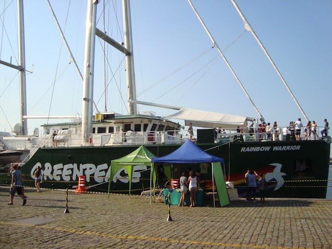 Navio do Greenpeace