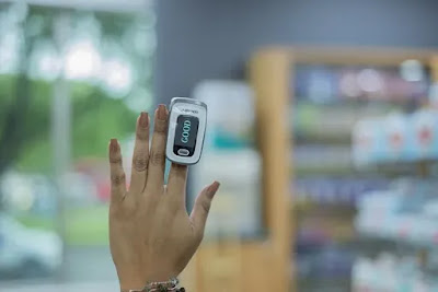 পাল্স অক্সিমিটাৰ-Pulse oximeter কিয় প্ৰয়োজন? ঘৰতে বহি কৰক নিজকে পৰীক্ষণ…