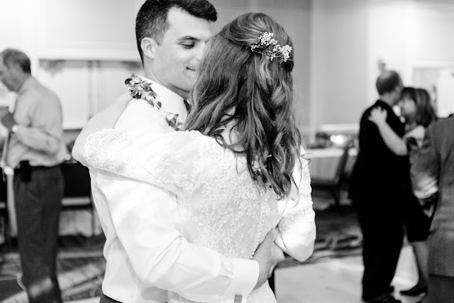 Annapolis Waterfront Hotel Wedding photographed by Maryland wedding photographer Heather Ryan Photography