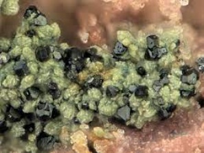 Rowleyite - Mineral do Ano 2017