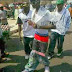 Guys Would You Call This Guy’s Fashion Look – Swag Or Stupid? (See Photo)