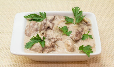 Ficat Stroganoff cu ciuperci