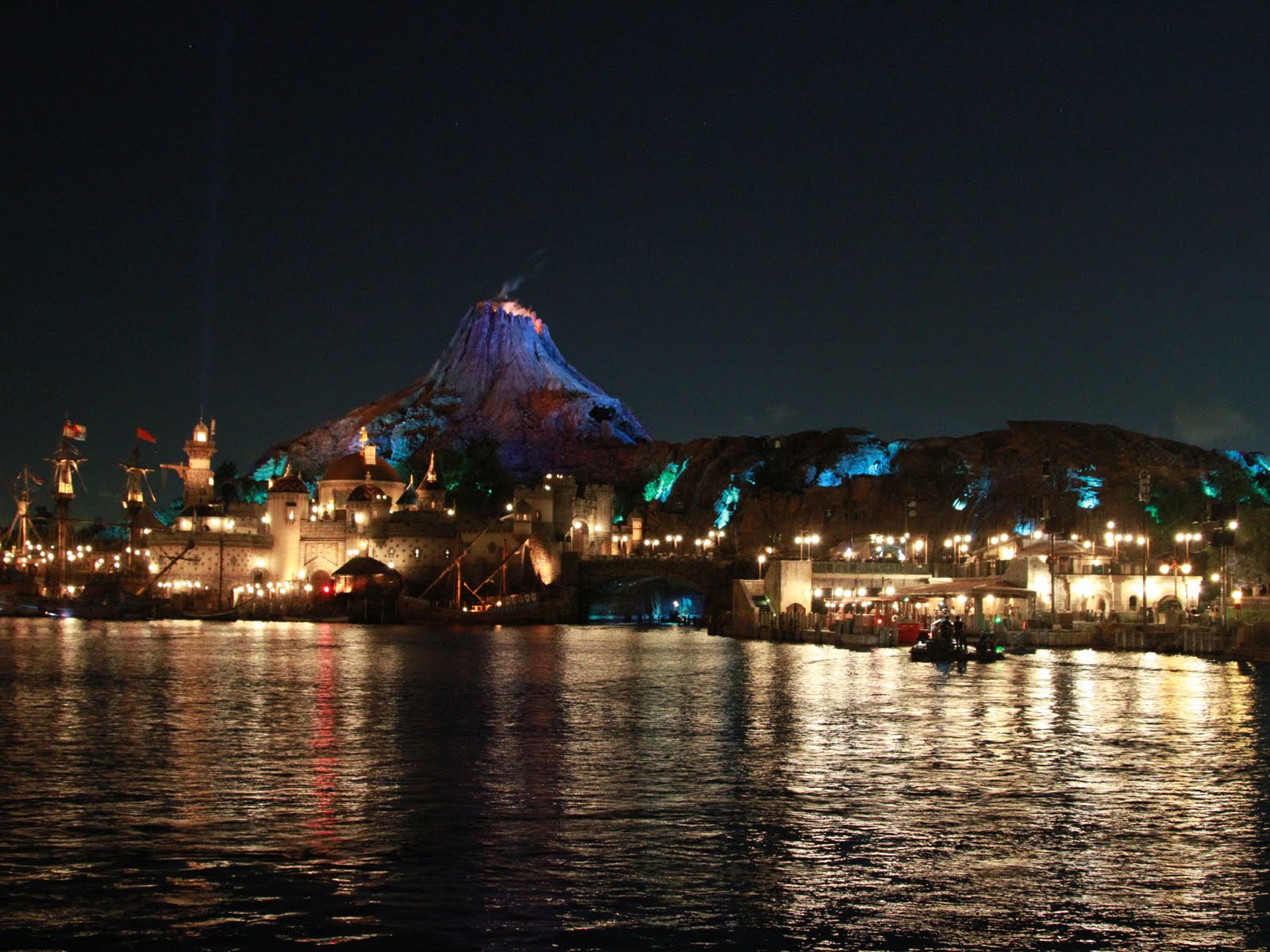 東京ディズニーシーで夜景撮影したら意外と綺麗に撮れた