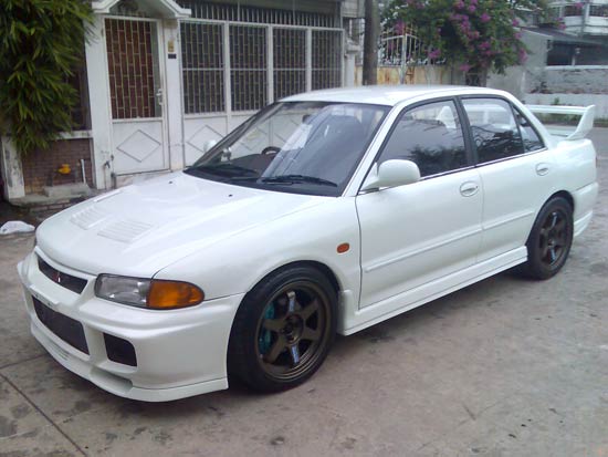 And now offer this same car as MITSUBISHI EVO 3 Ansak divulge your glasses 