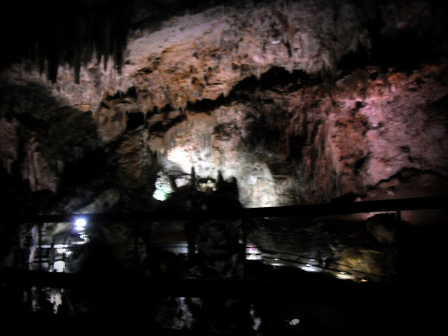 interior de las cuevas de Nerja