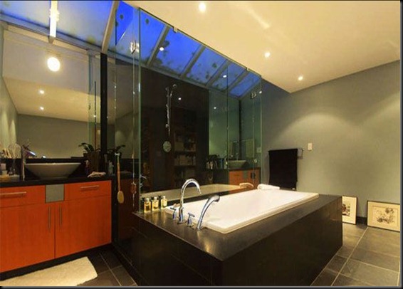 Twilight-New-Moon-House-Sale10