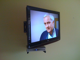 Plasma LCD Installation: LCD TV with wall mounted AV shelves