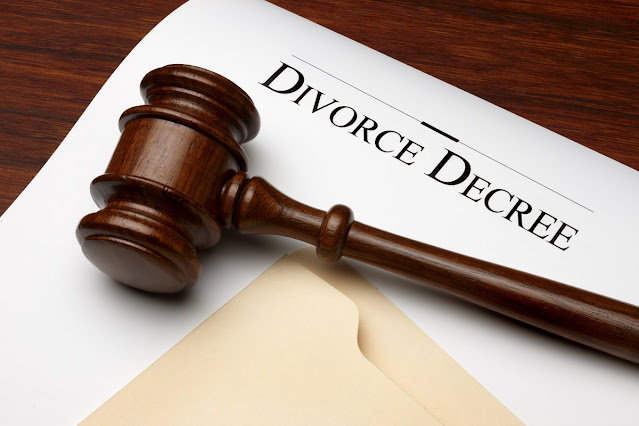 ¿Puedes sellar tus papeles de divorcio?