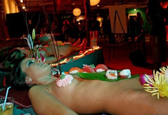 naked-body-sushi (14)