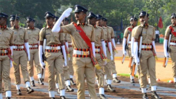 പൊലീസ് സേനയിലേക്ക് ചരിത്ര റിക്രൂട്ട്‌മെന്റ്; 2252 പേരുടെ പരിശീലനം ആരംഭിച്ചു