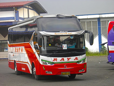 Foto Bus Raya Seri G