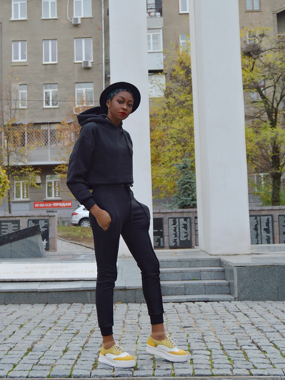 Black Boxy Cropped Hoodie Cuffed Joggers Loungewear