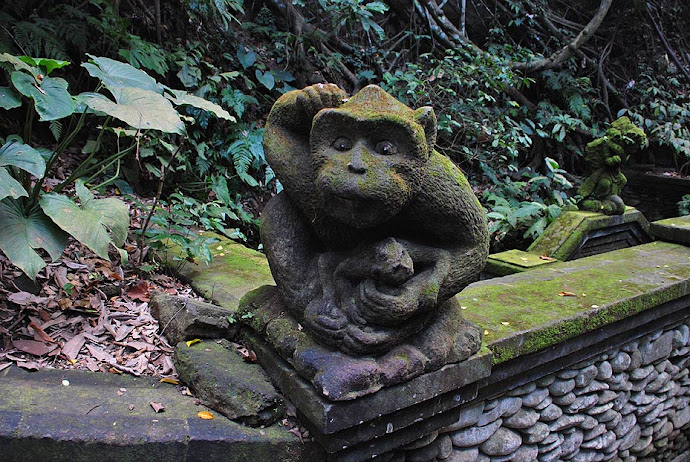 Estatua de un mono
