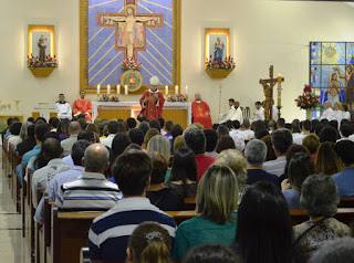 Bispo D. Gregório preside celebração de homenagem e de crisma na Igreja de Santo Antonio, no Alto