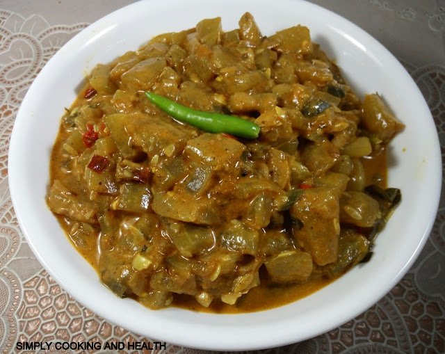  Spicy cucumber curry