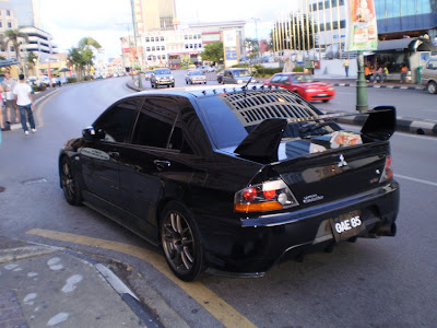 Mitsubishi Lancer Evolution IX 