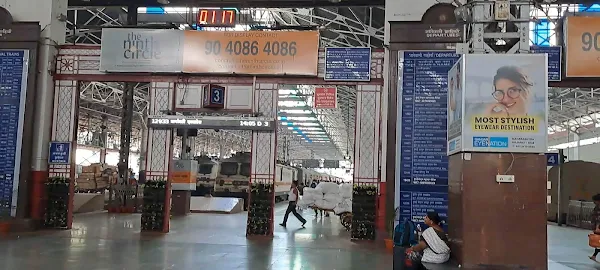 Mumbai Central Railway Station Photos