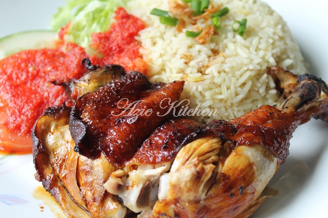 Nasi Ayam Kak Laily Subang Jaya Yang Tersohor - Azie Kitchen