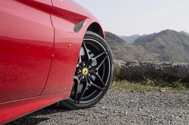 2016 Ferrari California T Handling Speciale