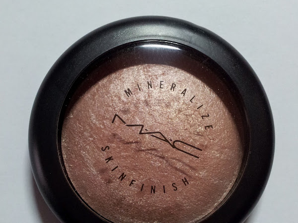 MAC Mineralize Skinfinish - Soft And Gentle