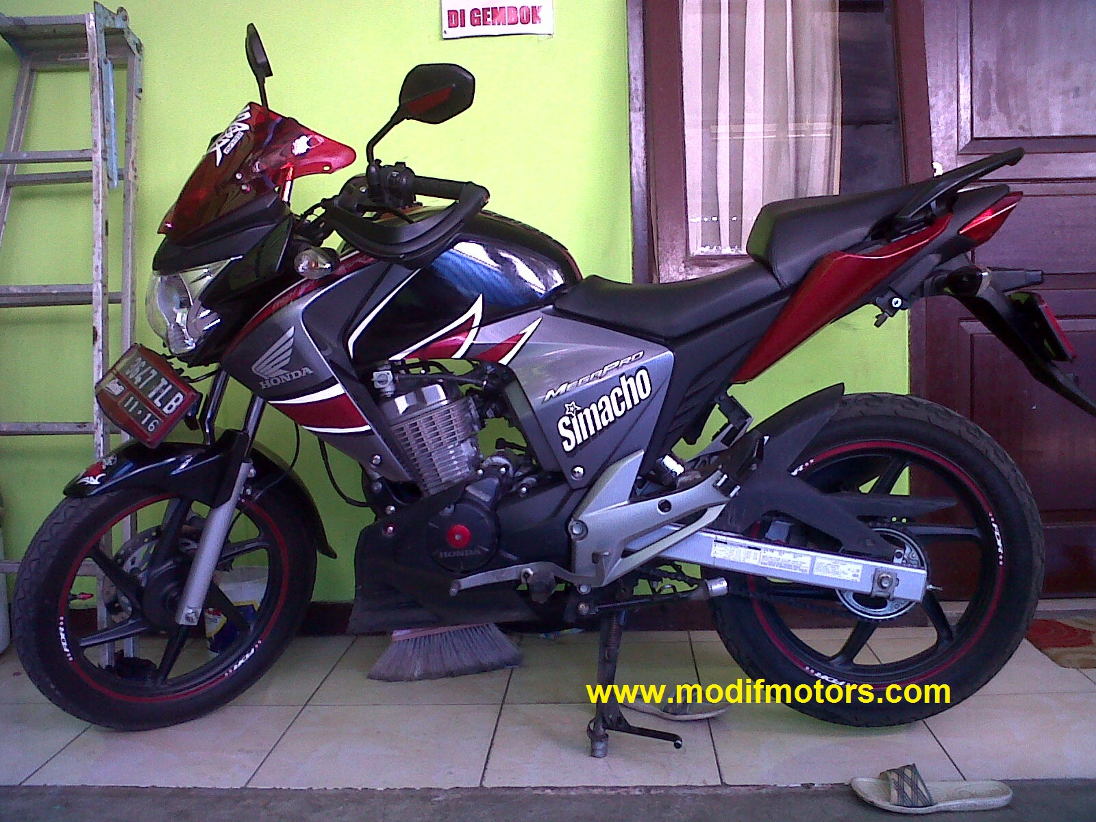 Foto Foto Modifikasi Honda New Megapro 