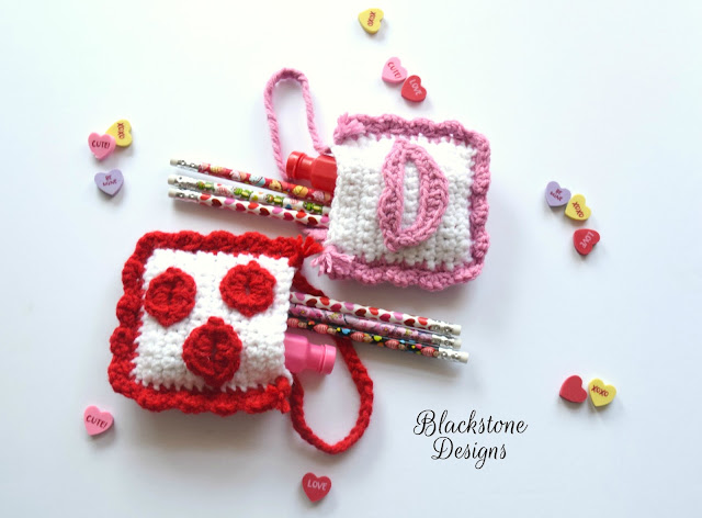 https://www.ravelry.com/patterns/library/valentine-kisses-treat-bags