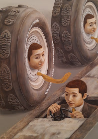 Ishida Tetsuya, pintor japonés, museo reina Sofia, Madrid, palacio de velazquez, parque del retiro, autorretrato, pintura surrealista, alienacion, trabajo, japon, crisis, deshumanizacion, confinamiento, coronavirus, covid19, exposiciones temporales, soledad, sufrimiento, capitalismo, consumismo, arte contemporaneo, artista, dolor, desolacion, incertitumbre, productividad, competitividad, claustrofobia, desarrollo economico,