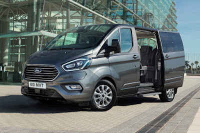 Ford Tourneo Custom PHEV (2020) Front Side