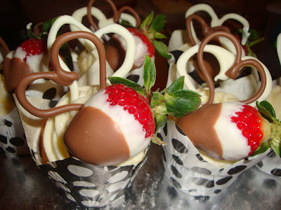 strawberry-chocolates-image-collection