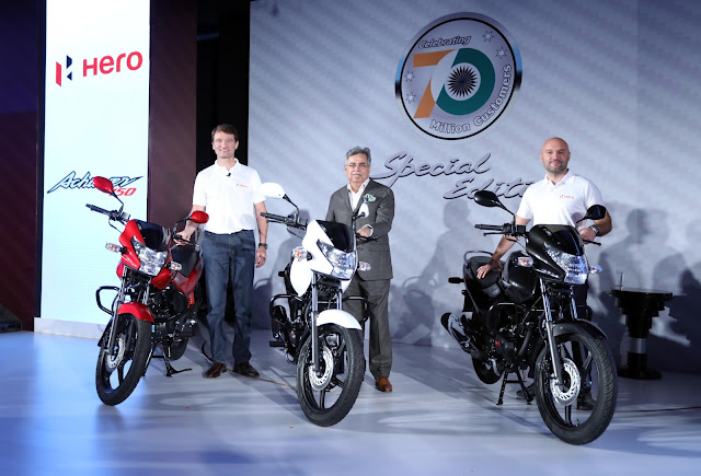 Pic 2-(L-R) Markus Braunsperger, Chief Technology Officer, Hero MotoCorp Ltd., Pawan Munjal, Chairman, Managing Director & Chief Executive Officer, Hero MotoCorp Ltd and Malo Le Masson, Head-Global Product Planning, Hero MotoCorp Ltd. at the launch of all new Achiever 150 in New Delhi.