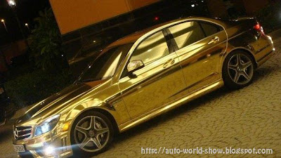 gold mercedes @ auto show