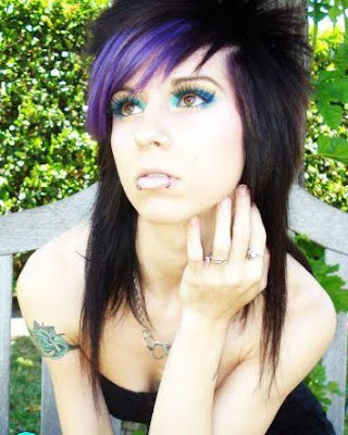 Pretty black and purple emo hair cut just below the shoulders! Trendy Medium 