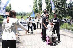 Mahasiswa Gelar Aksi, Ketua Stikosa-AWS Beri Klarifikasi