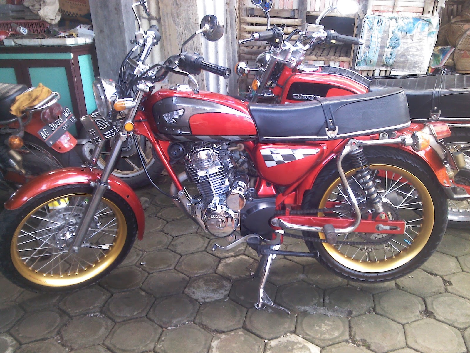 BENGKEL MODIFIKASI MOTOR DAPUR MODIFIKASI