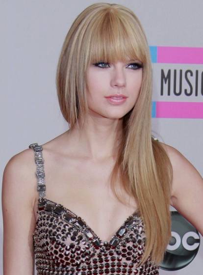 taylor swift new hair 2011. taylor swift ama